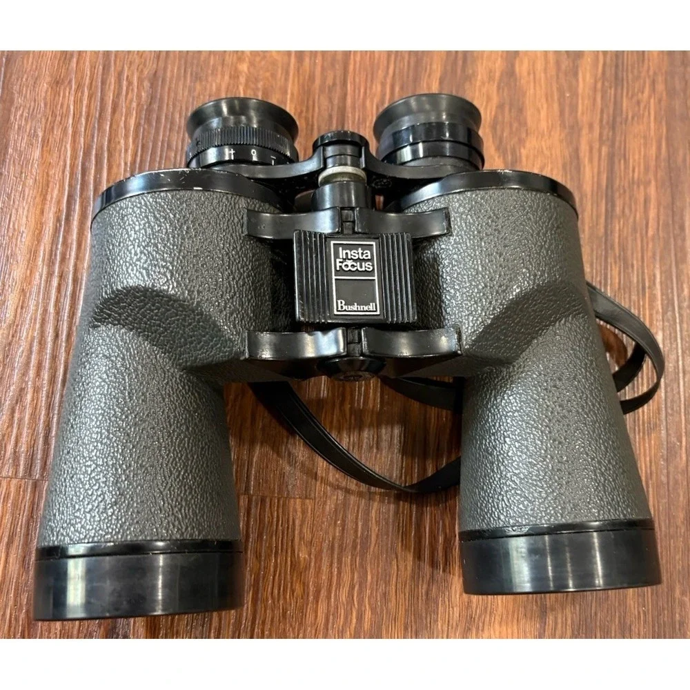 Vintage‎ Bushnell Insta-Focus 10x50 Binoculars 367 ft at 1000 yds Case & Strap